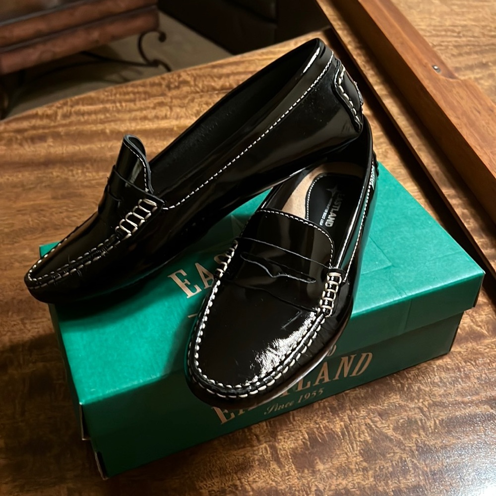 Brand New EASTLAND Women’s Patent Leather Loafers